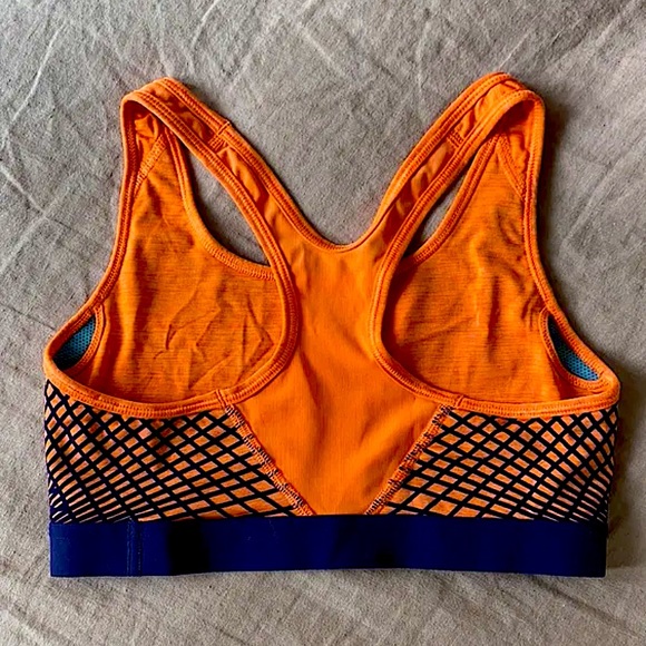 Nike Sports Bra - Picture 7 of 7